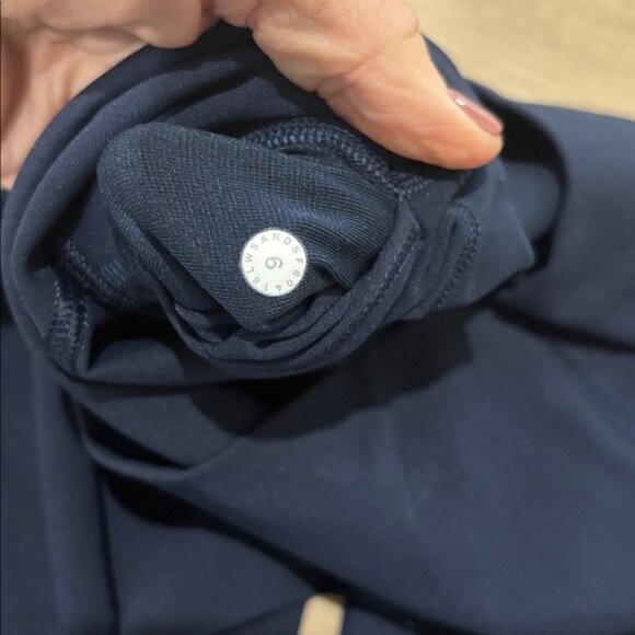 Lululemon Align navy blue size 6 leggings new w/o tags - Picture 3 of 5